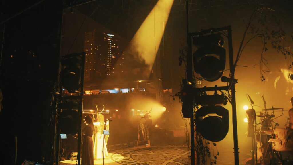 HEILUNG live in der Arena Wien „amplified history“ in Szene gesetzt 4 51 screenshot