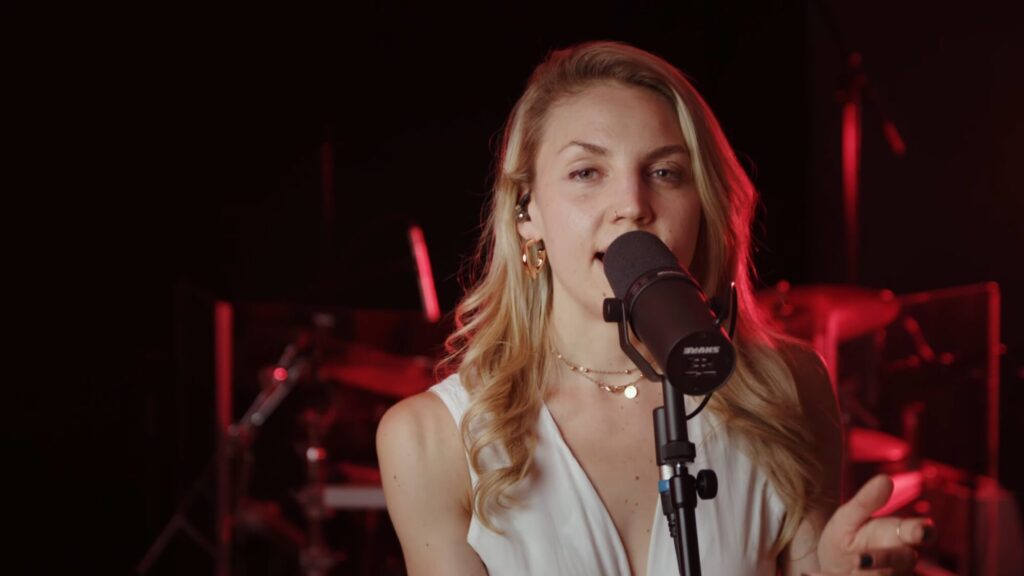 ROLIN MUSIC VIDEO SHOWREEL 0 5 screenshot (1)