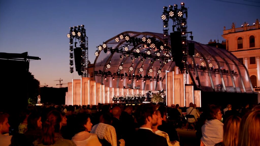 Sommernachtskonzert der Wiener Philharmoniker mit Martin MAC Ultra 1 18 screenshot